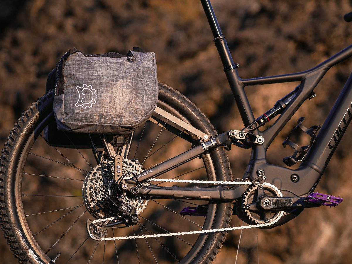Pannier rack for full suspension mountain bike top